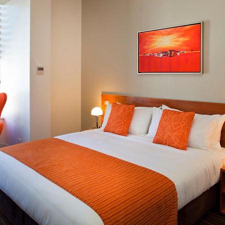 Mantra Charles Hotel Λόντσεστον Εξωτερικό φωτογραφία