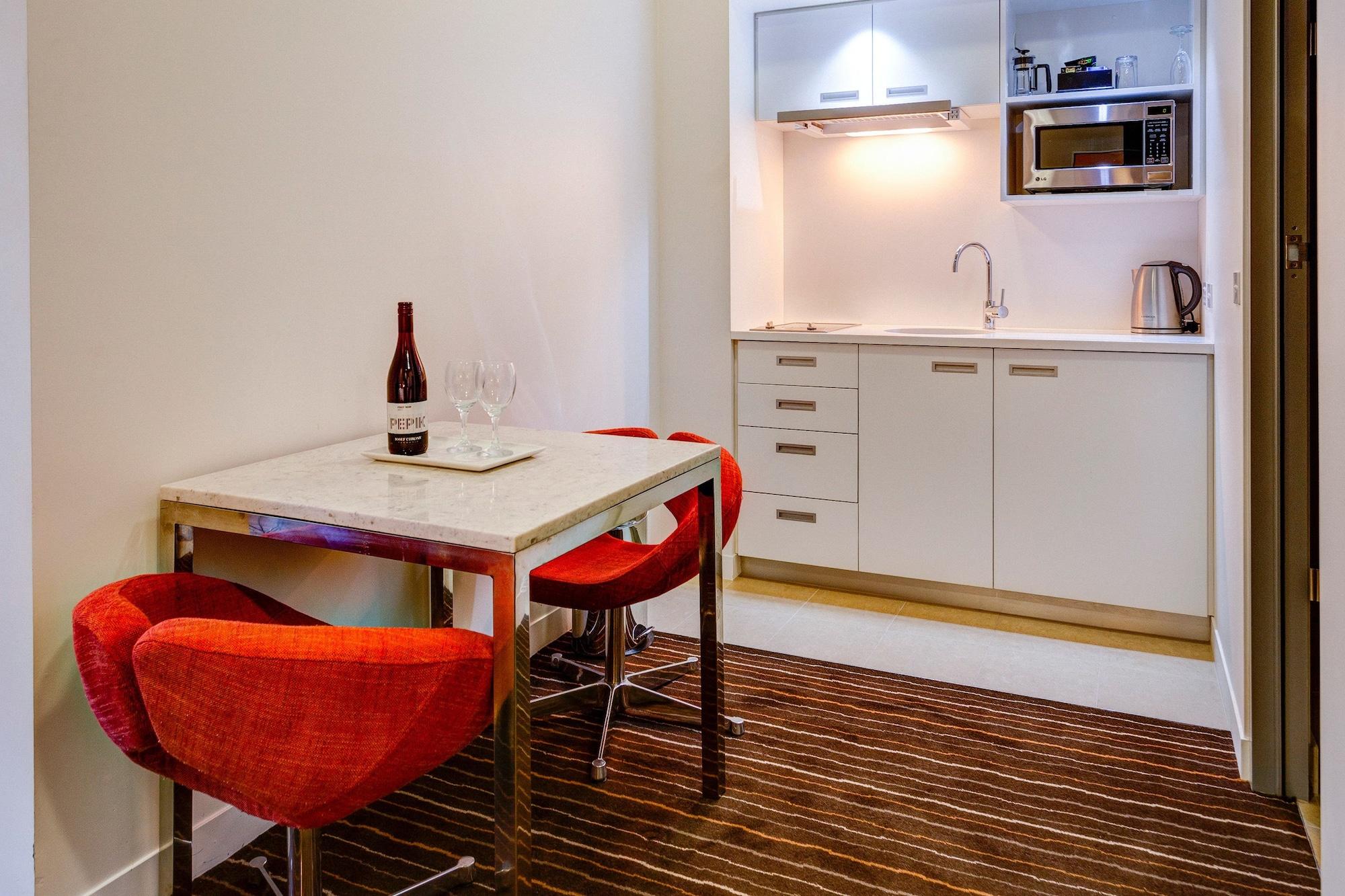 Mantra Charles Hotel Λόντσεστον Εξωτερικό φωτογραφία