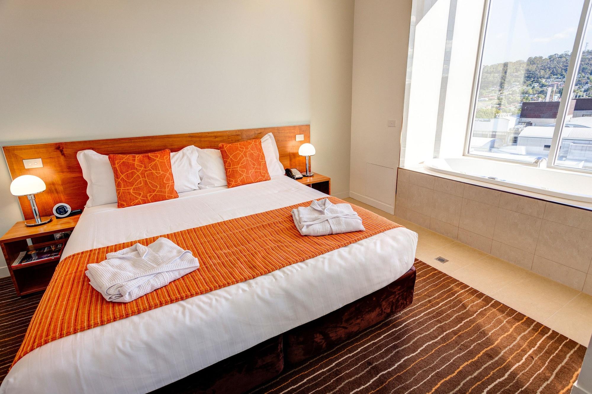 Mantra Charles Hotel Λόντσεστον Εξωτερικό φωτογραφία