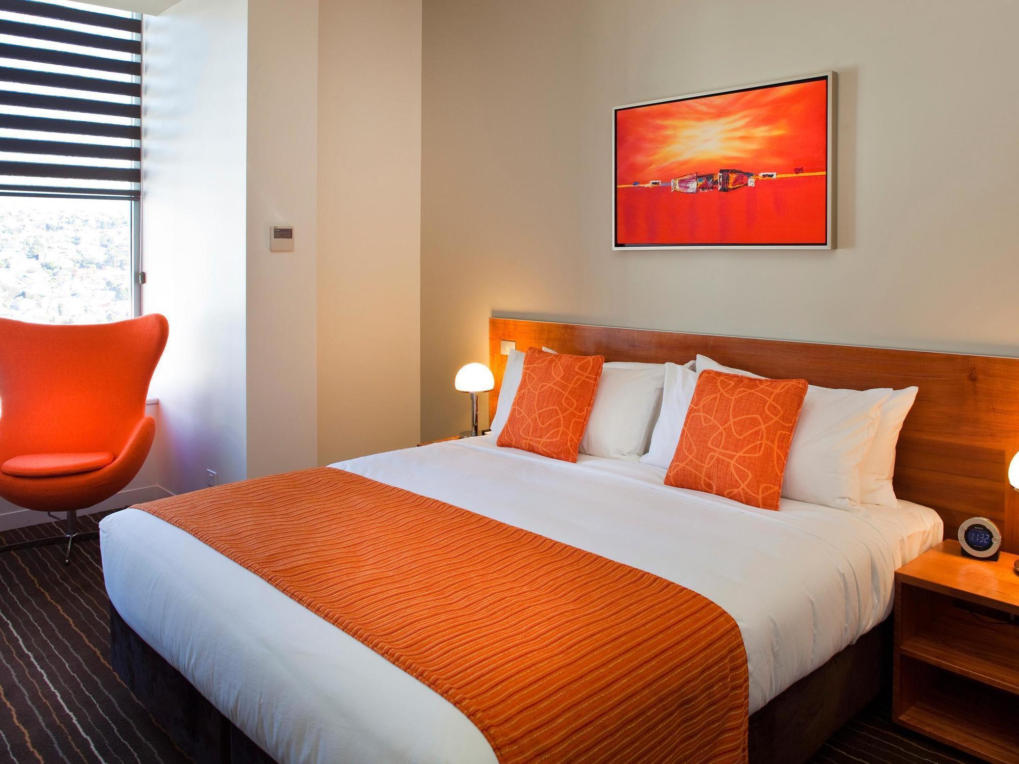 Mantra Charles Hotel Λόντσεστον Εξωτερικό φωτογραφία