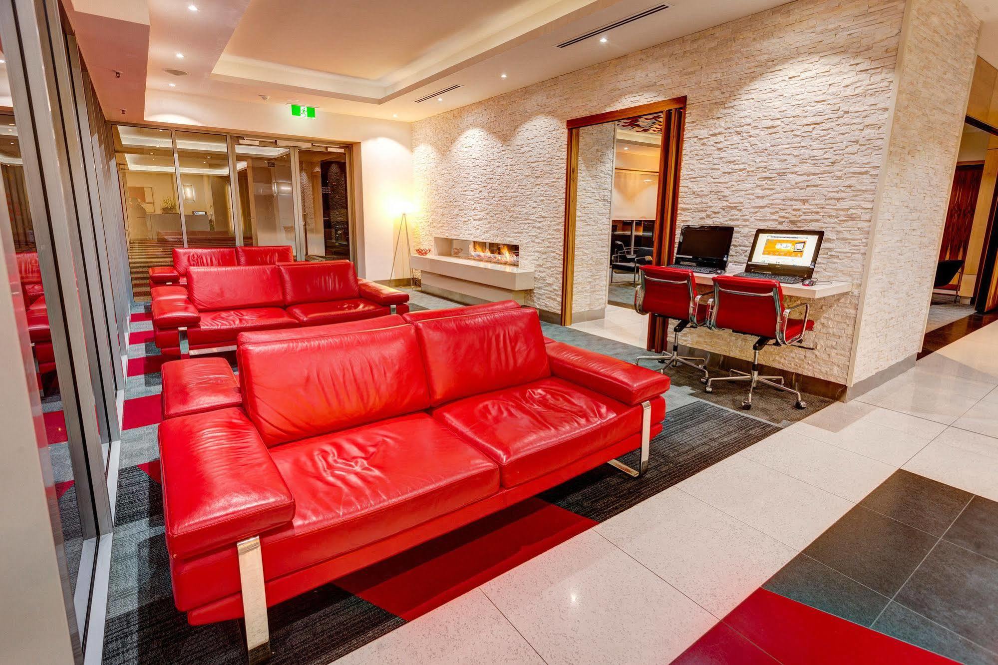 Mantra Charles Hotel Λόντσεστον Εξωτερικό φωτογραφία