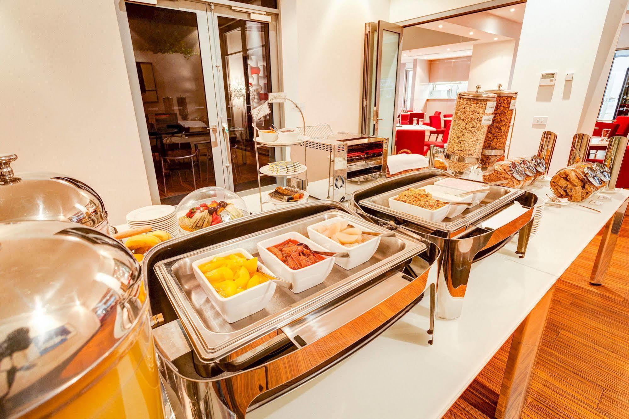 Mantra Charles Hotel Λόντσεστον Εξωτερικό φωτογραφία